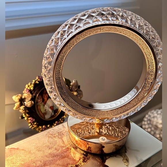 Tech Mod Crystal LED Mood Moon Light Ring - Picture 5 of 7